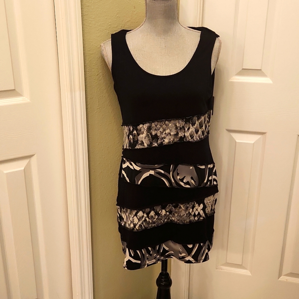 Coco Bianco geometric striped mini dress